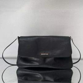 Picture of Balenciaga Handbags _SKUfw204978058fw